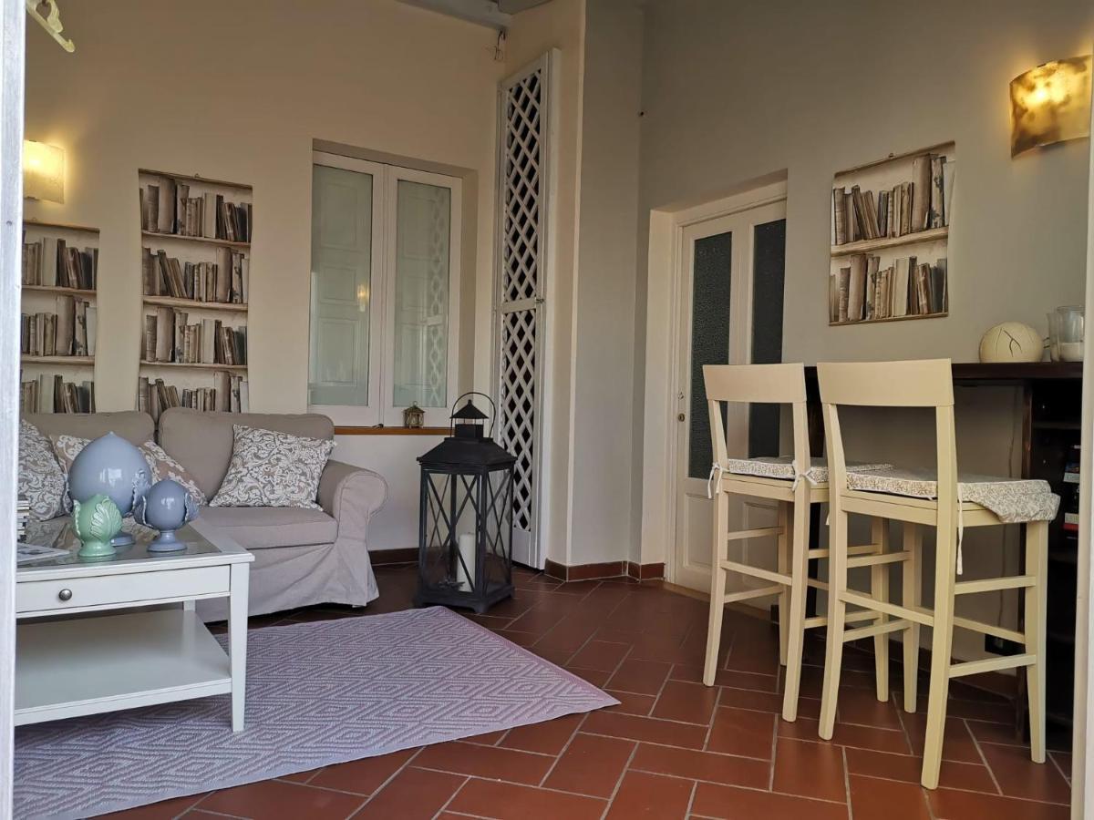 Palazzo Venezia - Luxury Holiday Rooms Монополи Экстерьер фото